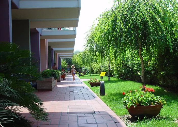 Mediterraneo מלון דירות